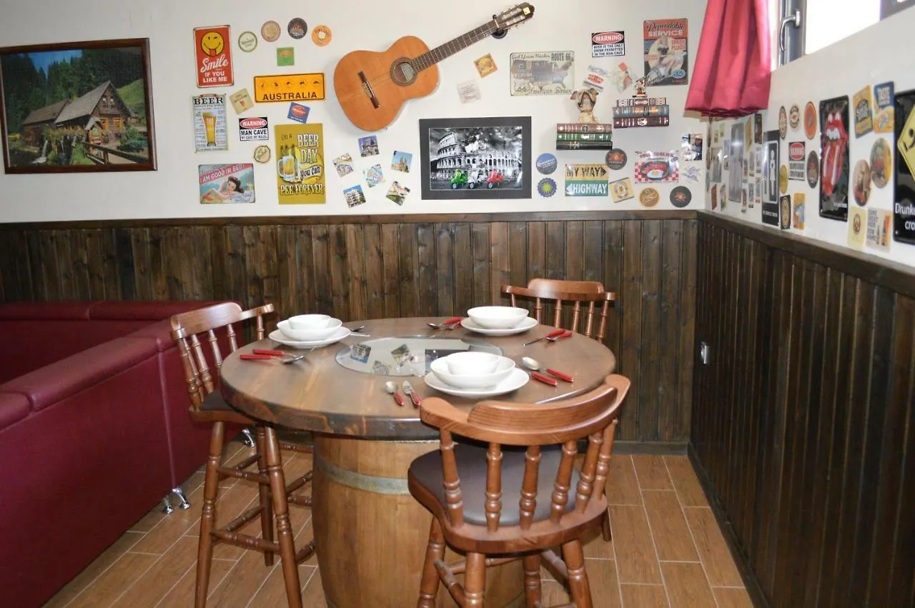 Giannis Playroom Kounoupidhiana 0*,  Greece